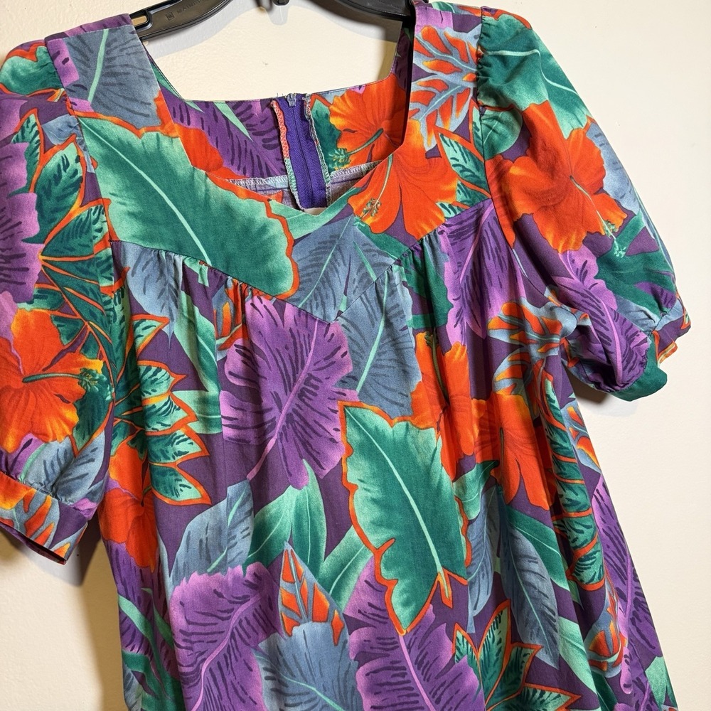 Hilo Hattie Hawaiian Dress LARGE Blossom Hibiscus Muu Muu Midi Ruffles Mumu